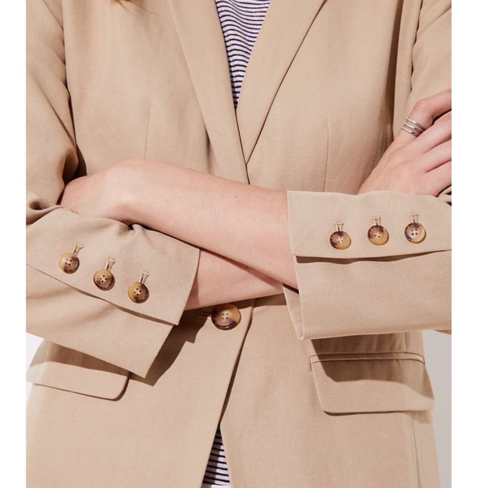 •LOFT• Natural Tan 3/4 Sleeve Blazer - Picture 2 of 4